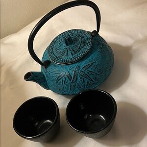 Cast Iron Teapot Set with Cups - Blue